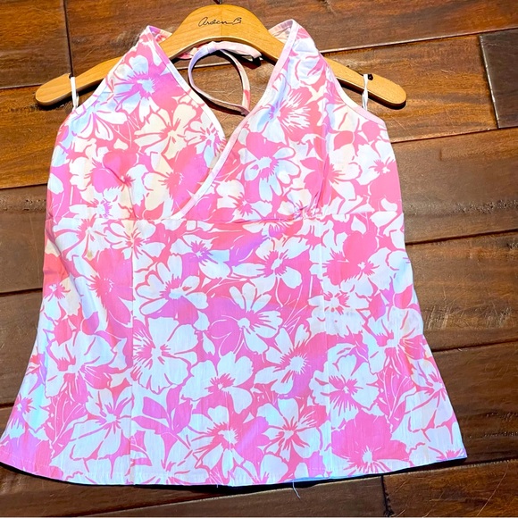 NWT Leti Pink & white floral halter top - Picture 7 of 16